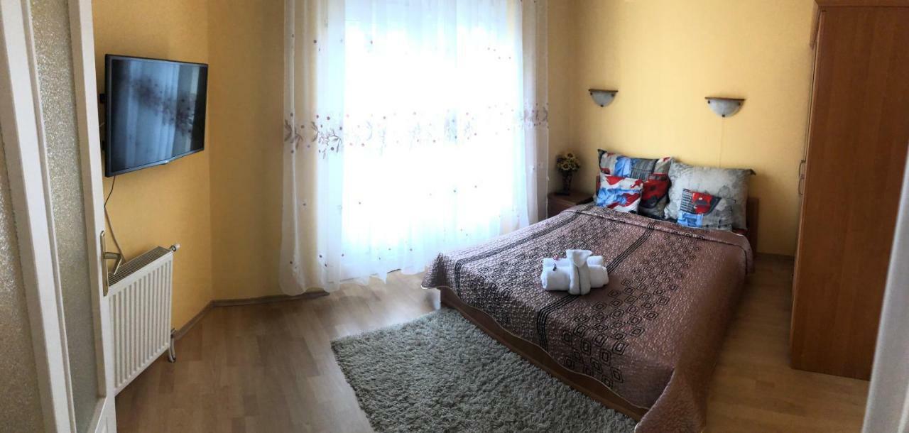 Rubint Apartman Apartment Jula Exterior foto